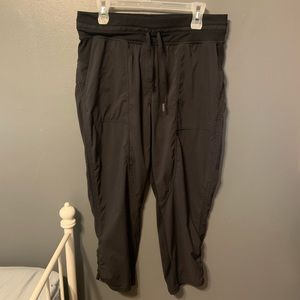 Lululemon Dance Studio Crop